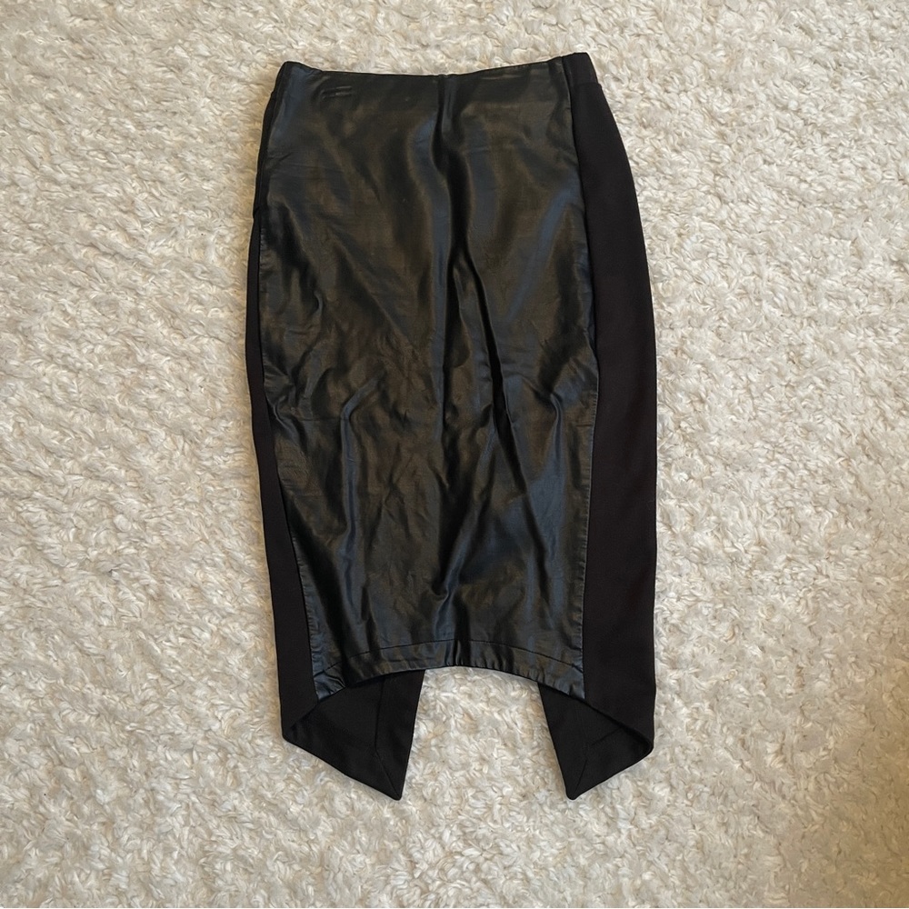 Hommage Los Angeles Black Faux Leather MIDI Skirt Black Small